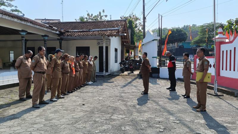 APEL RUTIN PAMONG KALURAHAN NATAH